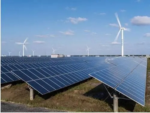前7个月太阳能发电装机容量同比增长42.9% ，光伏产业链公司业绩向好